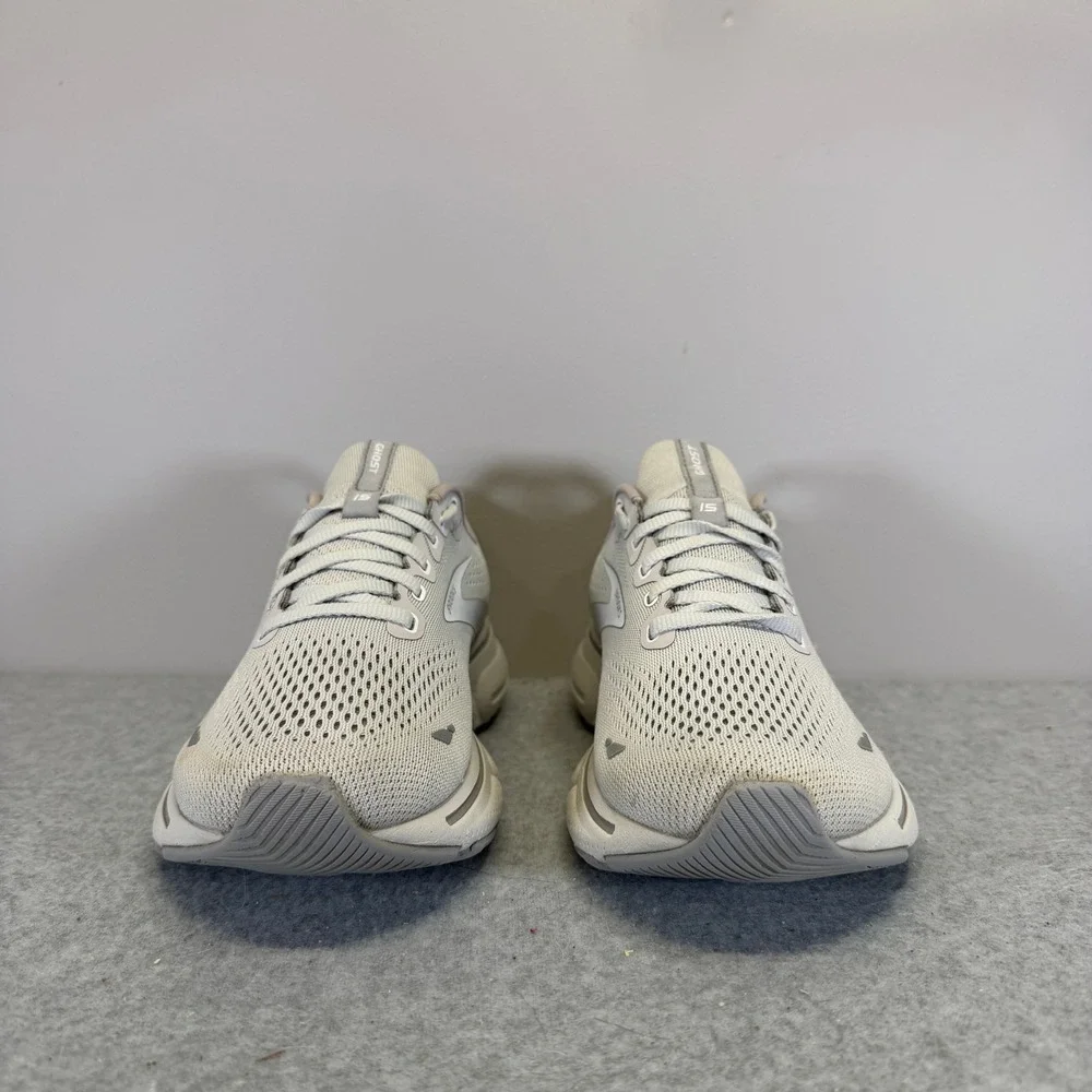 Brooks Ghost 15 Womens Shoes Size 7.5 Grey & White Running Sneakers 1203801B112